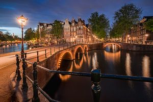 Amsterdam bei Nacht von Edwin Mooijaart