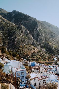 The blue city of Chefchaouen van Laura Knipsael