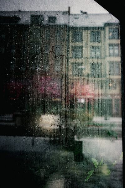 Stadtlandschaft in melancholischer Atmosphäre von Olli Lehne