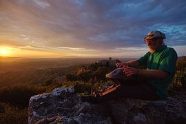 Hängender Spieler im Sonnenuntergang von Jan Piet Hartman