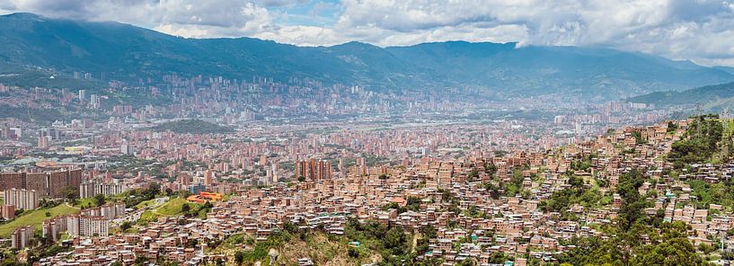 Medellín Panorama van Ronne Vinkx
