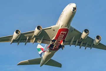 Emirates Airbus A380 (A6-EDJ) is vertrokken naar Dubai. van Jaap van den Berg