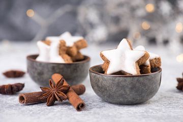 Cinnamon stars, Christmas spirit by Berit Kessler