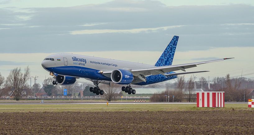 Silk Way West Airlines Boeing 777F Frachtflugzeug. von Jaap van den Berg