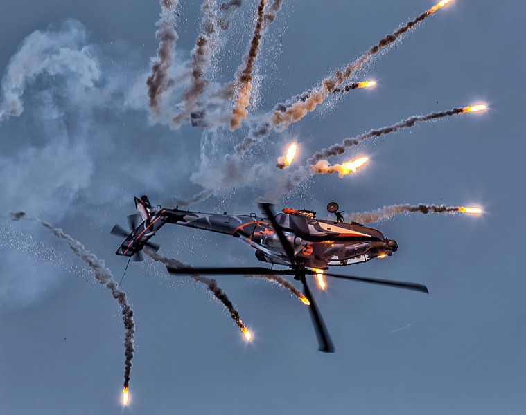 Apache AH-64 van Joram Janssen