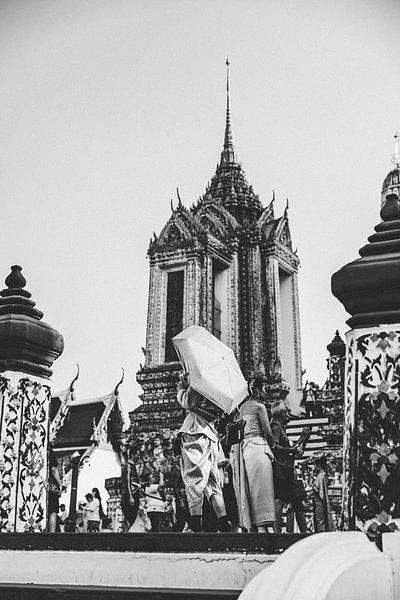 Wat Arun: The Iconic Temple Complex on the River in Bangko by Ken Tempelers