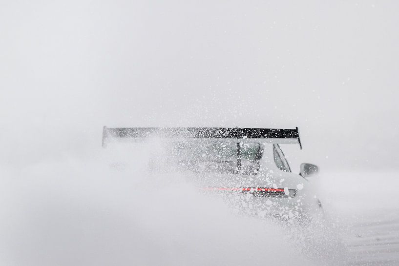 Drifting Porsche 992 GT3 RS in Lapland by Bas Fransen