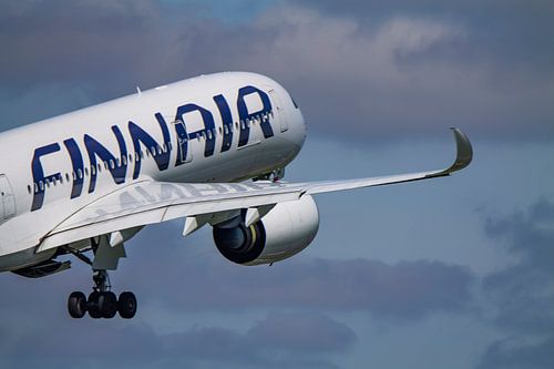 Het opstijgen van een Finnair Airbus a350-900.