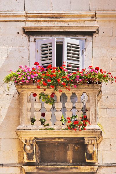 Balkon mit Blumen van Gunter Kirsch