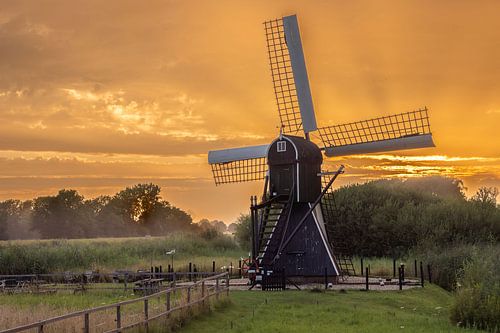 Follega Molen bij Laag-Keppel aan de Oude IJssel van Gert van Eck