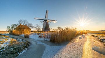 Winterlandschap bij Meerswal molen, Lollum, Friesland. van Jaap Bosma Fotografie