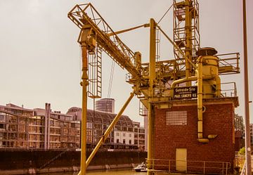 Grue à silo Port commercial de Düsseldorf sur Michael Ruland