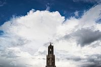 De Domtoren  in Utrecht tijdens Koningsdag 2016.