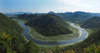 Lake Shkoder Montenegro Horseshoe bend