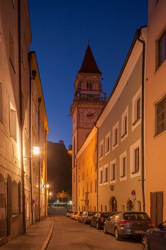 Rathaus, Schottgasse bei Abendd�mmerung , Altstadt, Passau