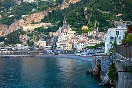 Uitzicht op Amalfi van t.ART