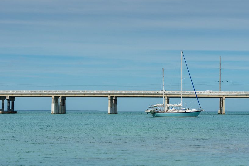 USA, Florida, Sailing boat anchoring in front of overseas highway by adventure-photos