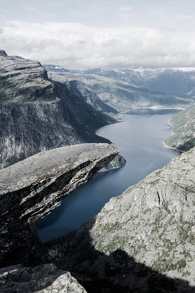 Norway, Trolltunga - Norwegain Nature Trolls tongue von Lars Scheve