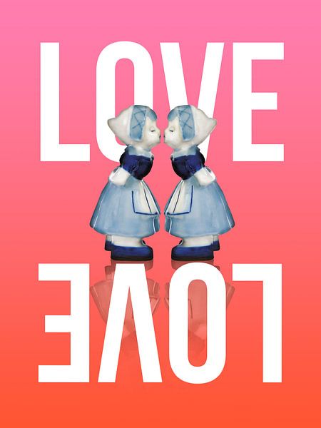 LOVE - Delfter Blau küssendes Paar. Damen auf rosa Hintergrund von Mijke Konijn
