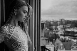 Model Natalia Portret 3 - Zwart Wit. van Photo Shoots