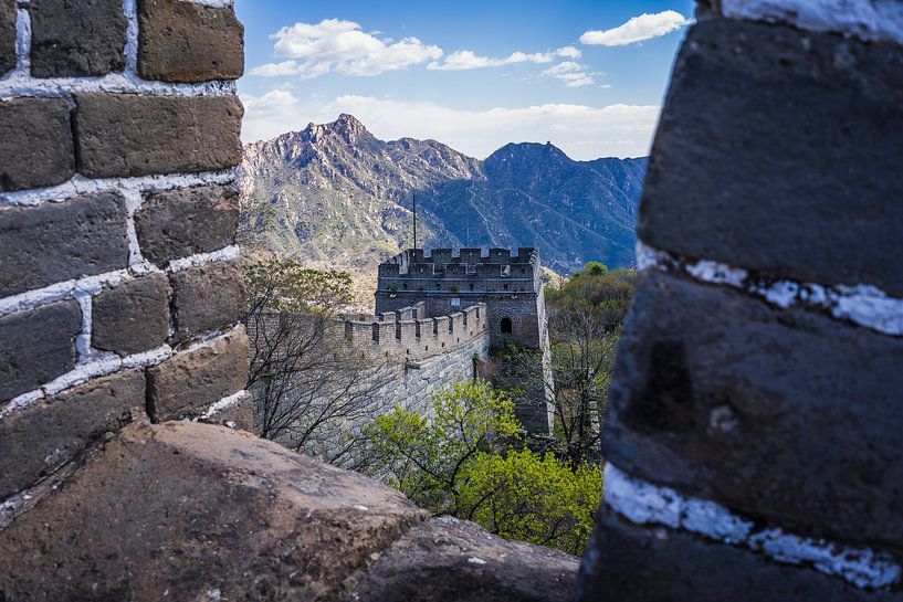 Hiking on the Great Wall of China by Shanti Hesse
