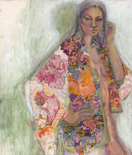 Vrouw in een kleurrijke gebloemde Kimono Hana