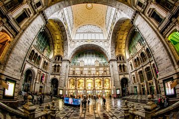 Centraal Station Antwerpen by Erik Bertels