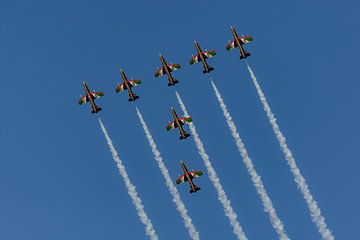 Al Fursan Display Team in actie tijdens AIR14. van Jaap van den Berg