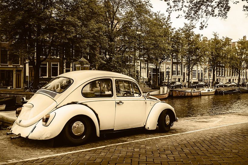 La vieille coccinelle de Volkswagen à Amsterdam par Martin Bergsma