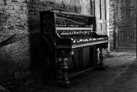Resonance by Sander Wiessner