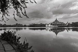 Die königliche Barke in Yangon