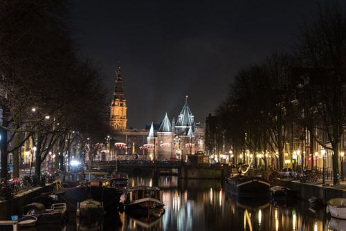 Waag gebouw Amsterdam bij nacht