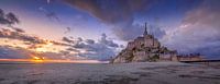 Mont Saint Michel bij zonsondergang