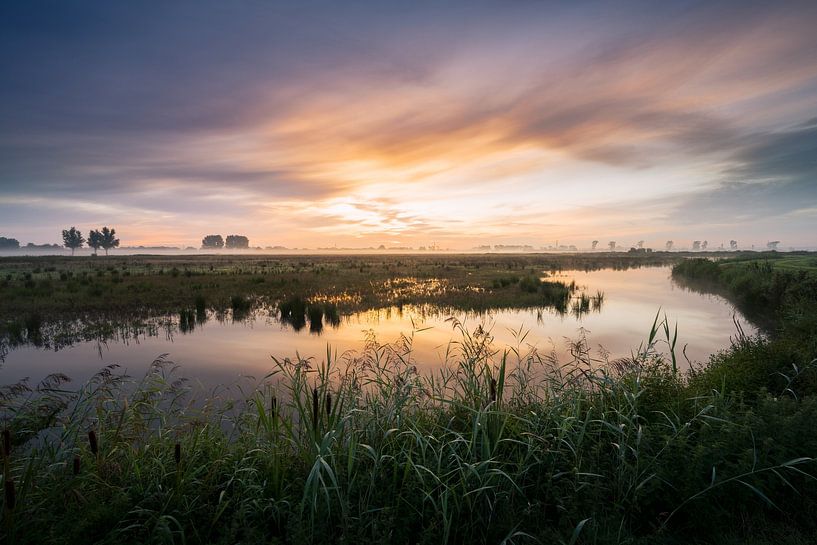Sunrise on the waterfront by Max ter Burg Fotografie
