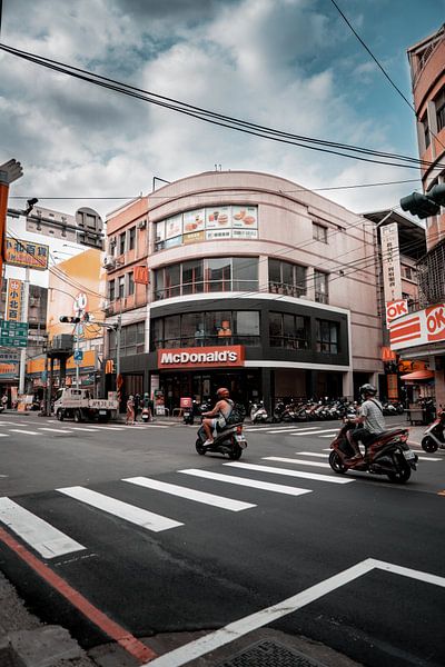 Taipei by Hello Pompoyo
