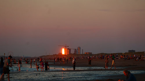 Eine zweite Sonne am Meer