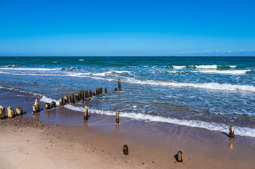 Kribben aan de kust van de Oostzee bij Kühlungsborn