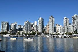 Die Stadt Vancouver im Sommer von Claude Laprise