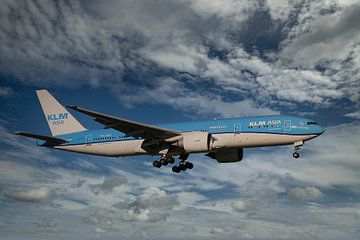 KLM PH BQN, Boeing 777-206, Nahanni National Park by Gert Hilbink