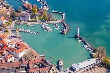 Lindau harbour by Jan Schuler