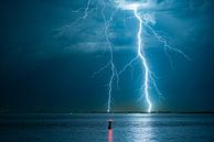 Blitzschlag an der niederländischen Küste von Menno van der Haven Miniaturansicht
