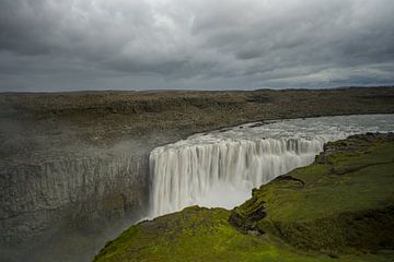IJsland - Luchtfoto van prachtige detifoss waterval van adventure-photos
