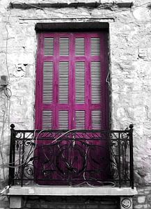 Plaka-Old Window-1