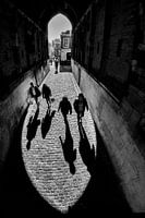 Silhouettes sous la cathédrale