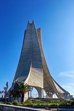 Het Onafhankelijkheidsmonument in Algiers van Roland Brack