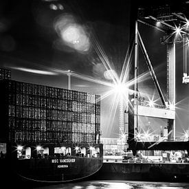 Häfen von Antwerpen (schwarz-weiß) von 2BHAPPY4EVER photography & art