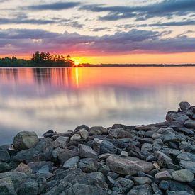 Lake sunset by Samuel Houcken