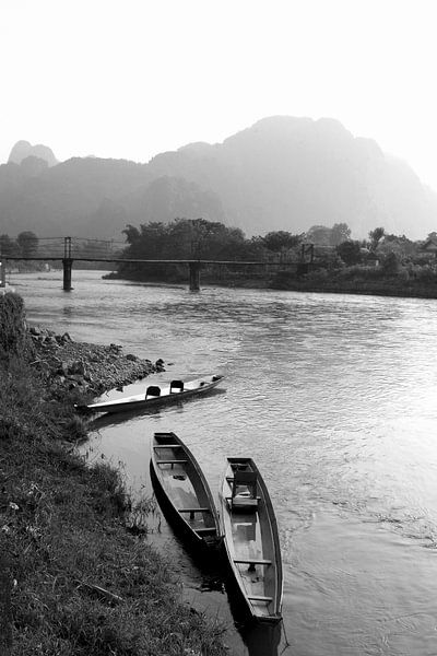 Bateaux Laos par Inge Hogenbijl