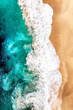 Aerial Summer - Türkisfarbene Wellen