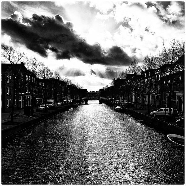 Contrast in Leiden von SPOOR Spoor